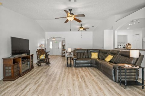Villa ou maison à vendre à Ocala, Floride: 3 chambres, 153.01 m2 № 2227083 - photo 11