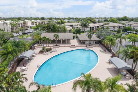 Condo in Tamarac, Florida, 2 bedrooms  № 2250821 - photo 29