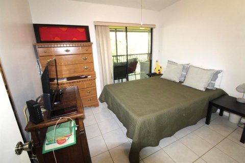 Condo in Tamarac, Florida, 2 bedrooms  № 2250821 - photo 17