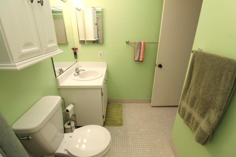 Condo in Tamarac, Florida, 2 bedrooms  № 2250821 - photo 23