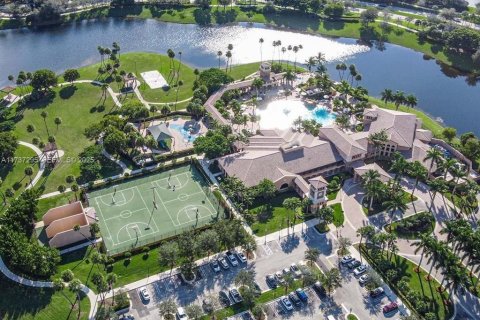 Condo in Tamarac, Florida, 2 bedrooms  № 2250821 - photo 3