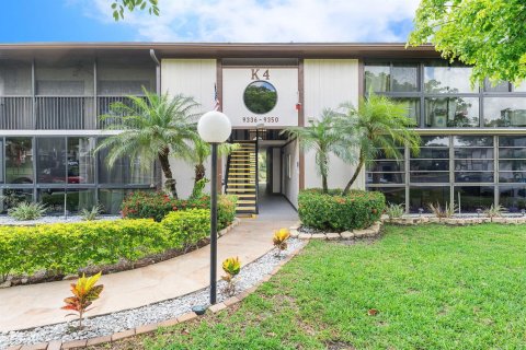Condo in Tamarac, Florida, 2 bedrooms  № 2250821 - photo 5