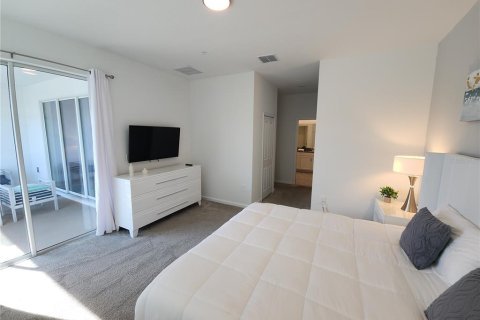 Condo in Davenport, Florida, 3 bedrooms  № 1914399 - photo 10