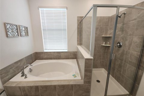 Condo in Davenport, Florida, 3 bedrooms  № 1914399 - photo 16