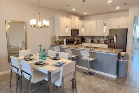 Condo in Davenport, Florida, 3 bedrooms  № 1914399 - photo 3