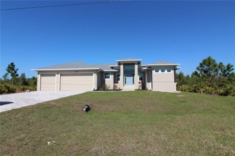Casa en venta en Port Charlotte, Florida, 3 dormitorios, 150.69 m2 № 1572327 - foto 1