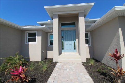 Casa en venta en Port Charlotte, Florida, 3 dormitorios, 150.69 m2 № 1572327 - foto 2