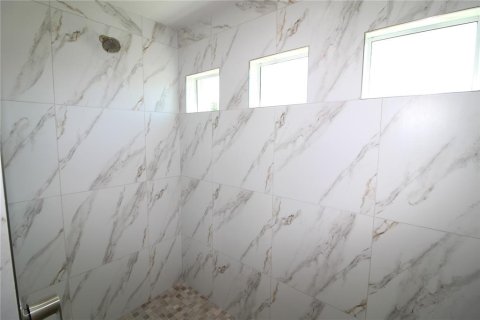 Casa en venta en Port Charlotte, Florida, 3 dormitorios, 150.69 m2 № 1572327 - foto 9