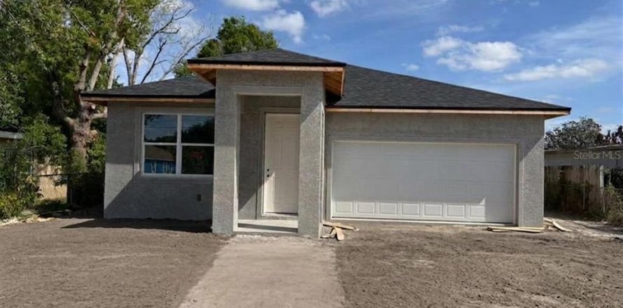 Villa ou maison à Orlando, Floride 4 chambres, 158.4 m2 № 2117452