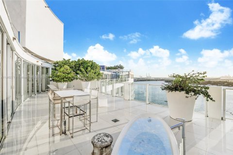 Condominio en venta en Miami Beach, Florida, 2 dormitorios, 176.51 m2 № 1890484 - foto 3