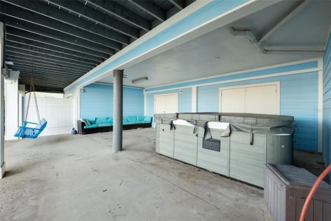 House in Indian Rocks Beach, Florida 3 bedrooms, 150.87 sq.m. № 1540002 - photo 28