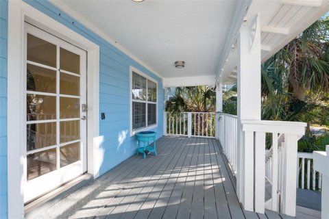 House in Indian Rocks Beach, Florida 3 bedrooms, 150.87 sq.m. № 1540002 - photo 5