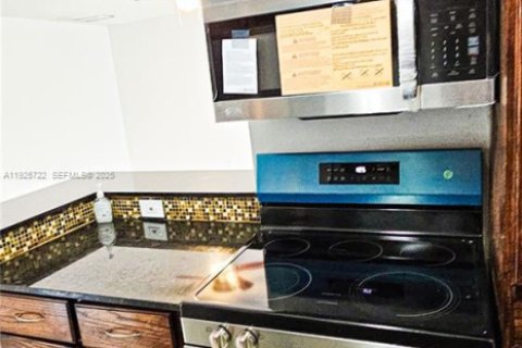 Снять в аренду кондоминиум в Бойнтон-Бич, Флорида 2 спальни, 80.27м2, № 1984092 - фото 5