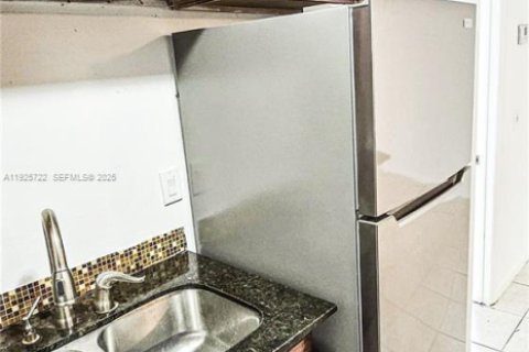 Снять в аренду кондоминиум в Бойнтон-Бич, Флорида 2 спальни, 80.27м2, № 1984092 - фото 7