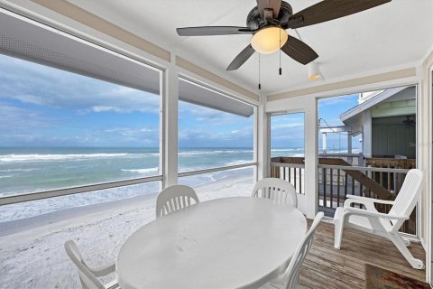 House in Placida, Florida 2 bedrooms, 125.14 sq.m. № 2228350 - photo 24