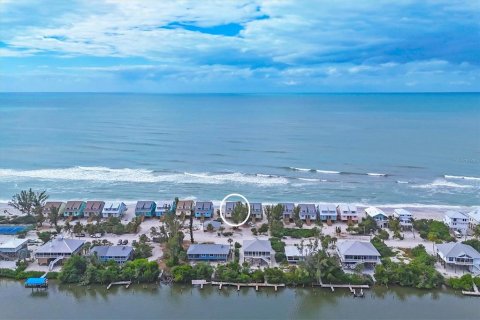 House in Placida, Florida 2 bedrooms, 125.14 sq.m. № 2228350 - photo 2