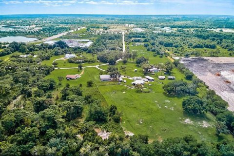 Купить виллу или дом в Нокомис, Флорида 4 комнаты, 180.69м2, № 1243160 - фото 1