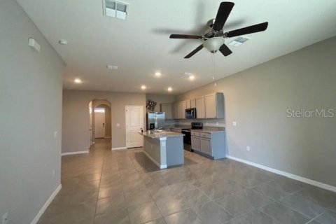 Adosado en alquiler en Wildwood, Florida, 3 dormitorios, 156.82 m2 № 1873302 - foto 4