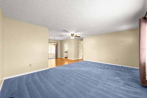 House in Ocala, Florida 2 bedrooms, 106.28 sq.m. № 1673048 - photo 5