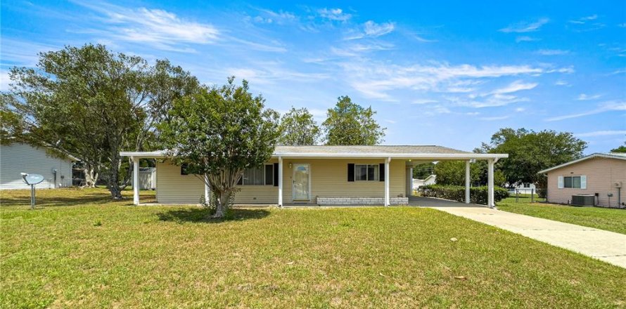 Villa ou maison à Ocala, Floride 2 chambres, 106.28 m2 № 1673048