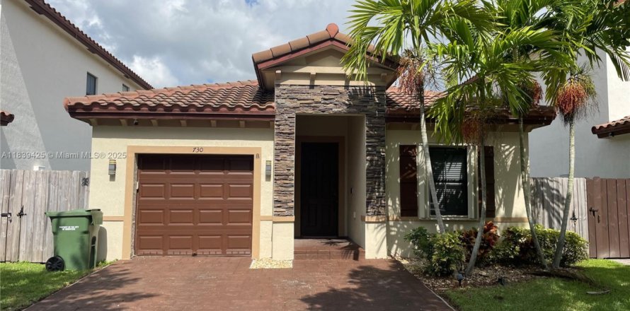 House in Homestead, Florida 4 bedrooms, 155.15 sq.m. № 1829015