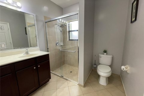 House in Homestead, Florida 4 bedrooms, 155.15 sq.m. № 1829015 - photo 10