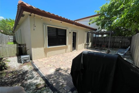 House in Homestead, Florida 4 bedrooms, 155.15 sq.m. № 1829015 - photo 19