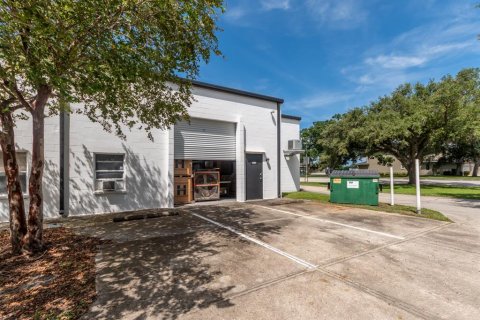 Immobilier commercial à vendre à Largo, Floride № 2103253 - photo 23