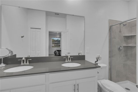 House in Davenport, Florida 4 bedrooms, 195.47 sq.m. № 2122488 - photo 19