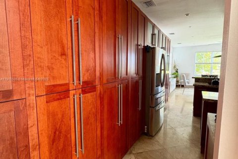 Villa ou maison à vendre à Doral, Floride: 5 chambres, 337.79 m2 № 1966793 - photo 15