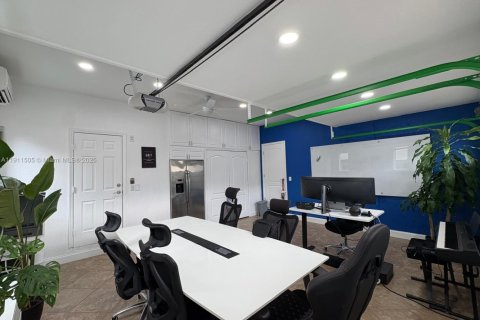 Villa ou maison à vendre à Doral, Floride: 5 chambres, 337.79 m2 № 1966793 - photo 16