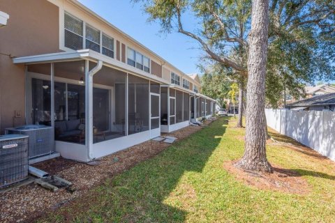 Townhouse in Tampa, Florida 3 bedrooms, 150.97 sq.m. № 2097064 - photo 19