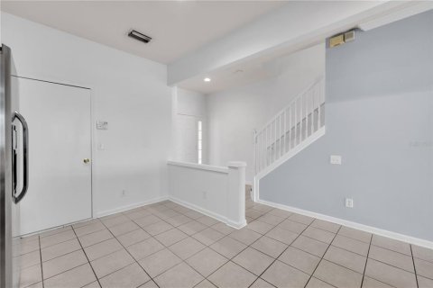 Townhouse in Tampa, Florida 3 bedrooms, 150.97 sq.m. № 2097064 - photo 9