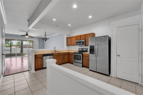 Townhouse in Tampa, Florida 3 bedrooms, 150.97 sq.m. № 2097064 - photo 7