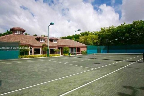 Condo in Miami, Florida, 2 bedrooms  № 1984505 - photo 15