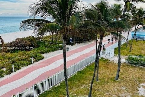 Copropriété à louer à Miami Beach, Floride: 1 chambre, 91.04 m2 № 1709362 - photo 24