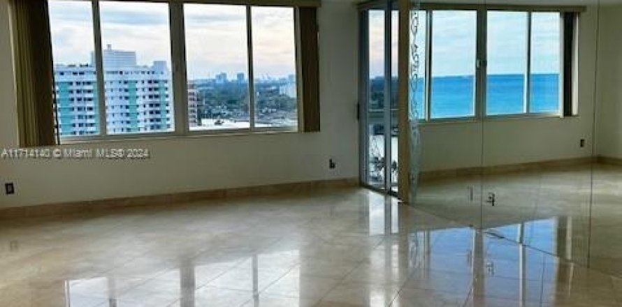 Condo à Miami Beach, Floride, 1 chambre  № 1709362