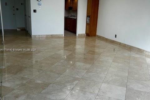 Copropriété à louer à Miami Beach, Floride: 1 chambre, 91.04 m2 № 1709362 - photo 3