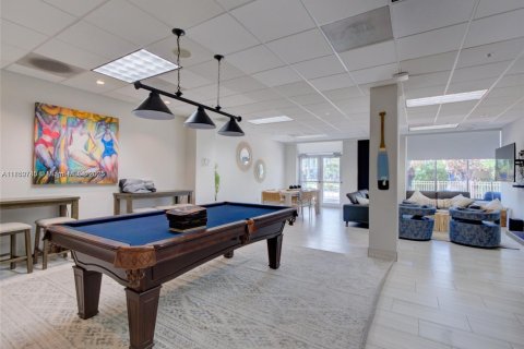 Condo in Sunny Isles Beach, Florida, 1 bedroom  № 1890960 - photo 23