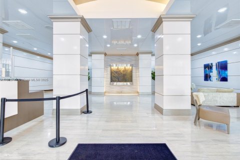 Condo in Sunny Isles Beach, Florida, 1 bedroom  № 1890960 - photo 20