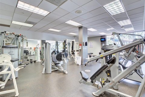 Condo in Sunny Isles Beach, Florida, 1 bedroom  № 1890960 - photo 25