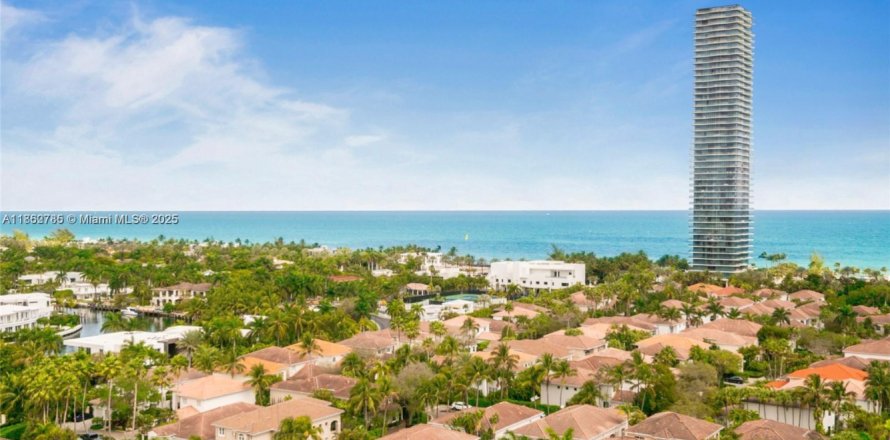 Condo in Sunny Isles Beach, Florida, 1 bedroom  № 1890960