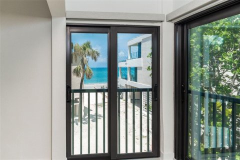 Condo in Englewood, Florida, 2 bedrooms  № 1686685 - photo 21