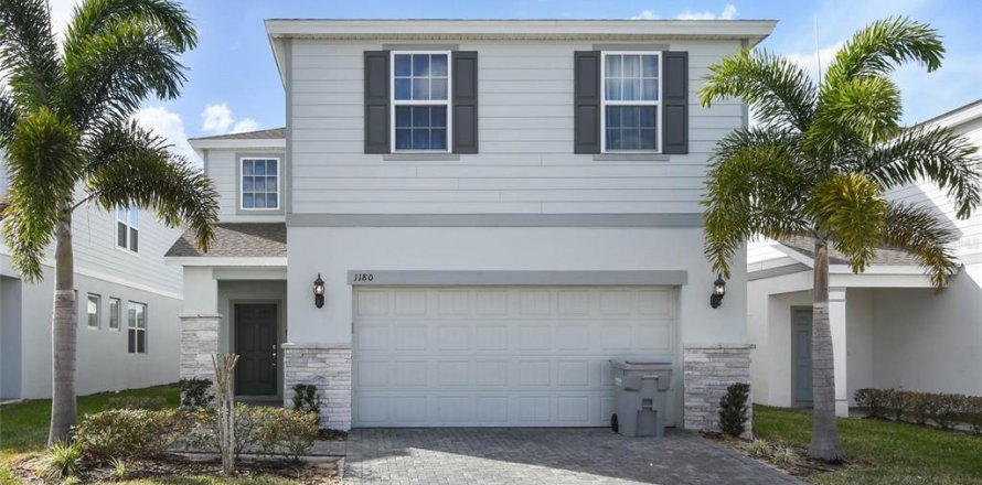 House in Davenport, Florida 5 bedrooms, 232.63 sq.m. № 2136224