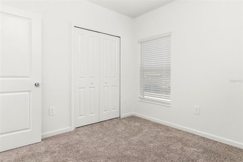 Casa en alquiler en Kissimmee, Florida, 4 dormitorios, 178.56 m2 № 1833145 - foto 27