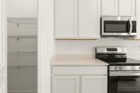 Casa en alquiler en Kissimmee, Florida, 4 dormitorios, 178.56 m2 № 1833145 - foto 15