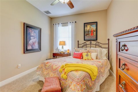 Casa en venta en Spring Hill, Florida, 4 dormitorios, 296.54 m2 № 2200114 - foto 30