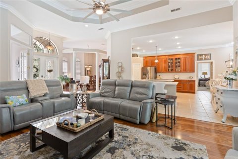 Casa en venta en Spring Hill, Florida, 4 dormitorios, 296.54 m2 № 2200114 - foto 16
