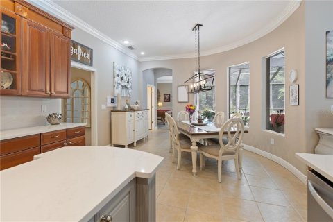 Casa en venta en Spring Hill, Florida, 4 dormitorios, 296.54 m2 № 2200114 - foto 15