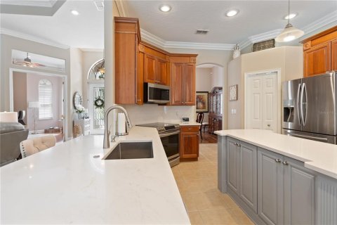 Casa en venta en Spring Hill, Florida, 4 dormitorios, 296.54 m2 № 2200114 - foto 12